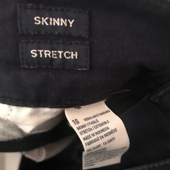 Women’s American Eagle Skinny Stretch khaki pants. - Picture 2 of 3